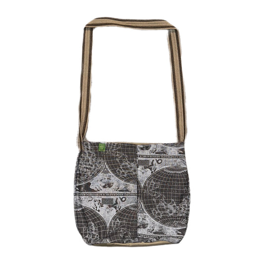 Travel the World Tote Bag